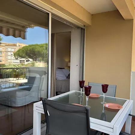 Апартаменти 2 Pieces Avec Terrasse, Piscine Et Parking - Cap D'agde - Fr-1-249-417 *