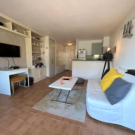 Апартаменти 2 Pieces Avec Terrasse, Piscine Et Parking - Cap D'agde - Fr-1-249-417 Агд